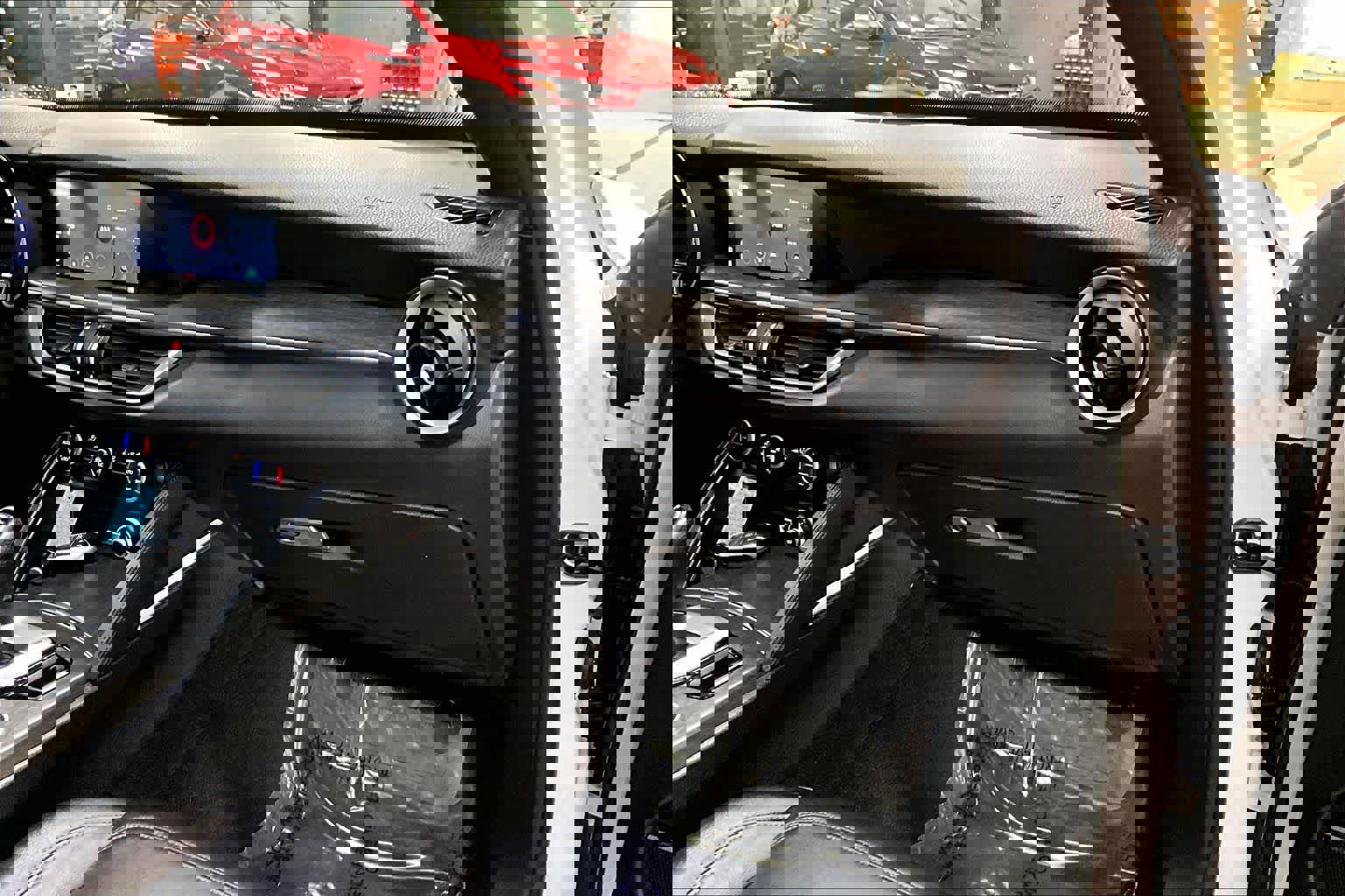 Used 2023 Alfa Romeo Stelvio Ti w/ Active Assist Plus Package image 18