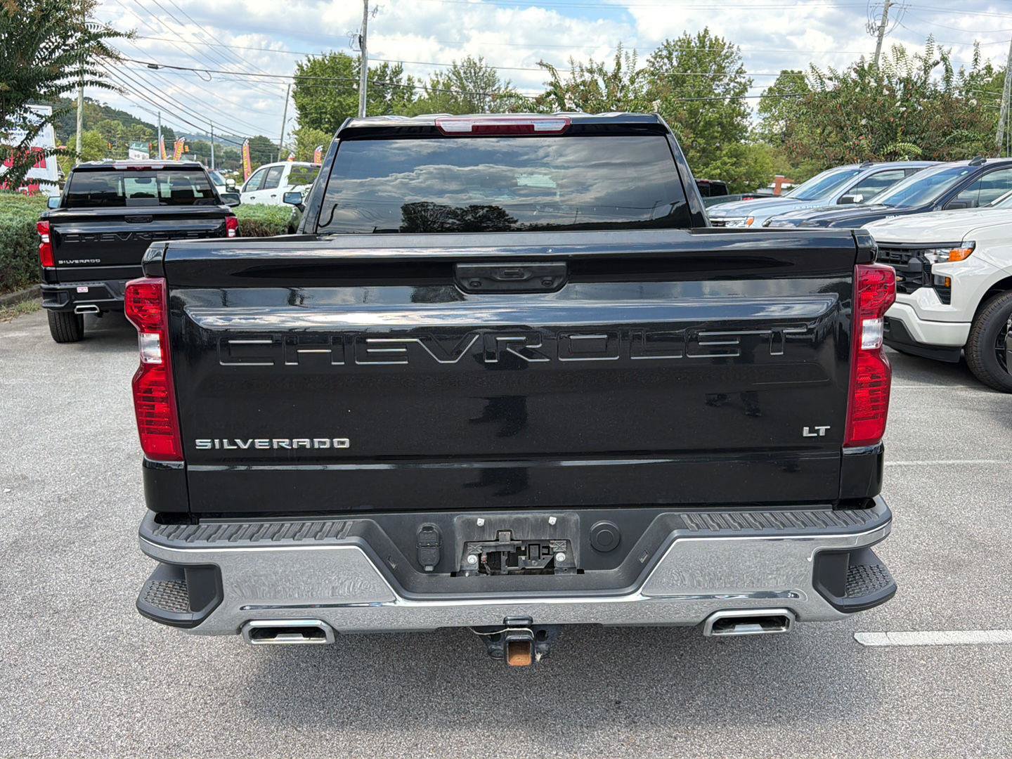 Used 2024 Chevrolet Silverado 1500 LT w/ Z71 Off-Road Package AWD/4WD image 16