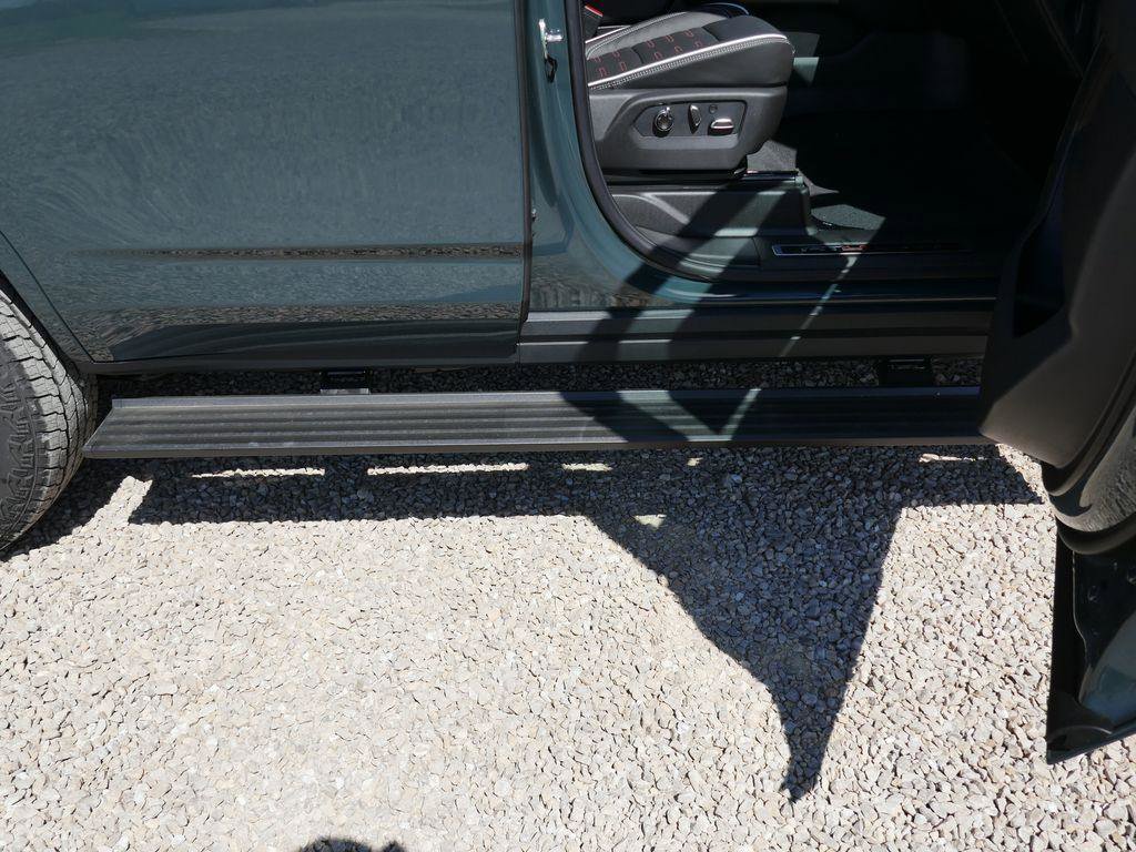 New 2026 GMC Yukon AT4 Ultimate image 9