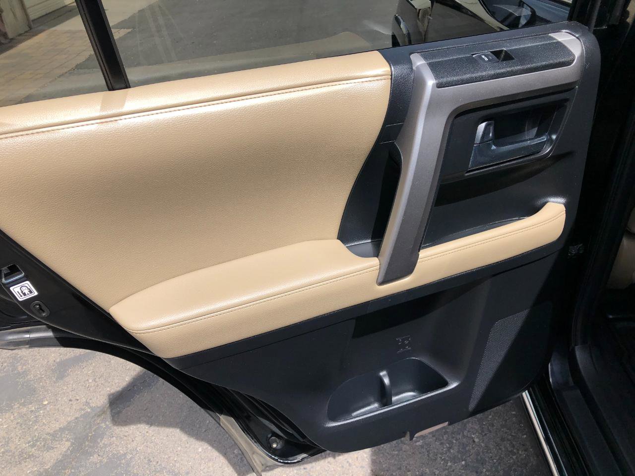 Used 2019 Toyota 4Runner Limited AWD/4WD image 31