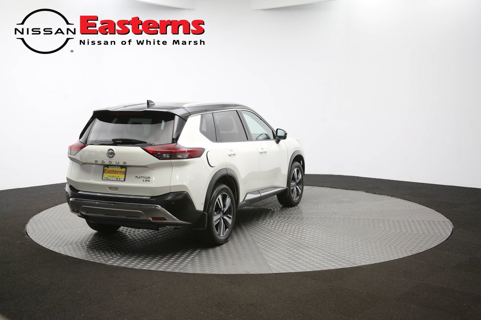 Used 2021 Nissan Rogue Platinum image 77