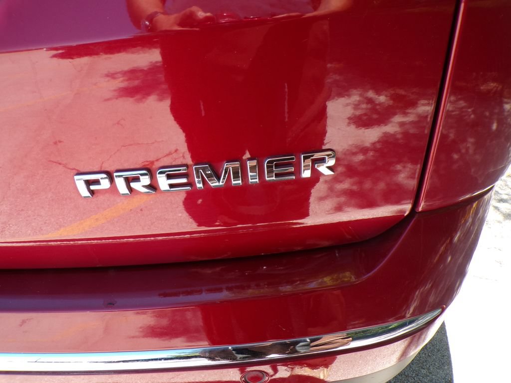 Used 2020 Chevrolet Traverse Premier AWD/4WD image 17