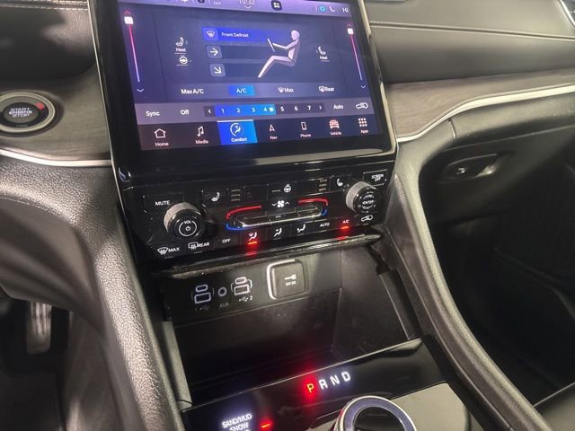 Certified 2023 Jeep Grand Cherokee Limited image 21