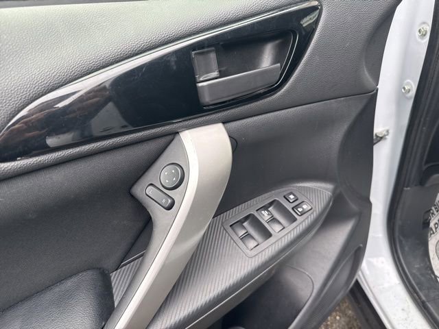 Used 2024 Mitsubishi Eclipse Cross ES image 9