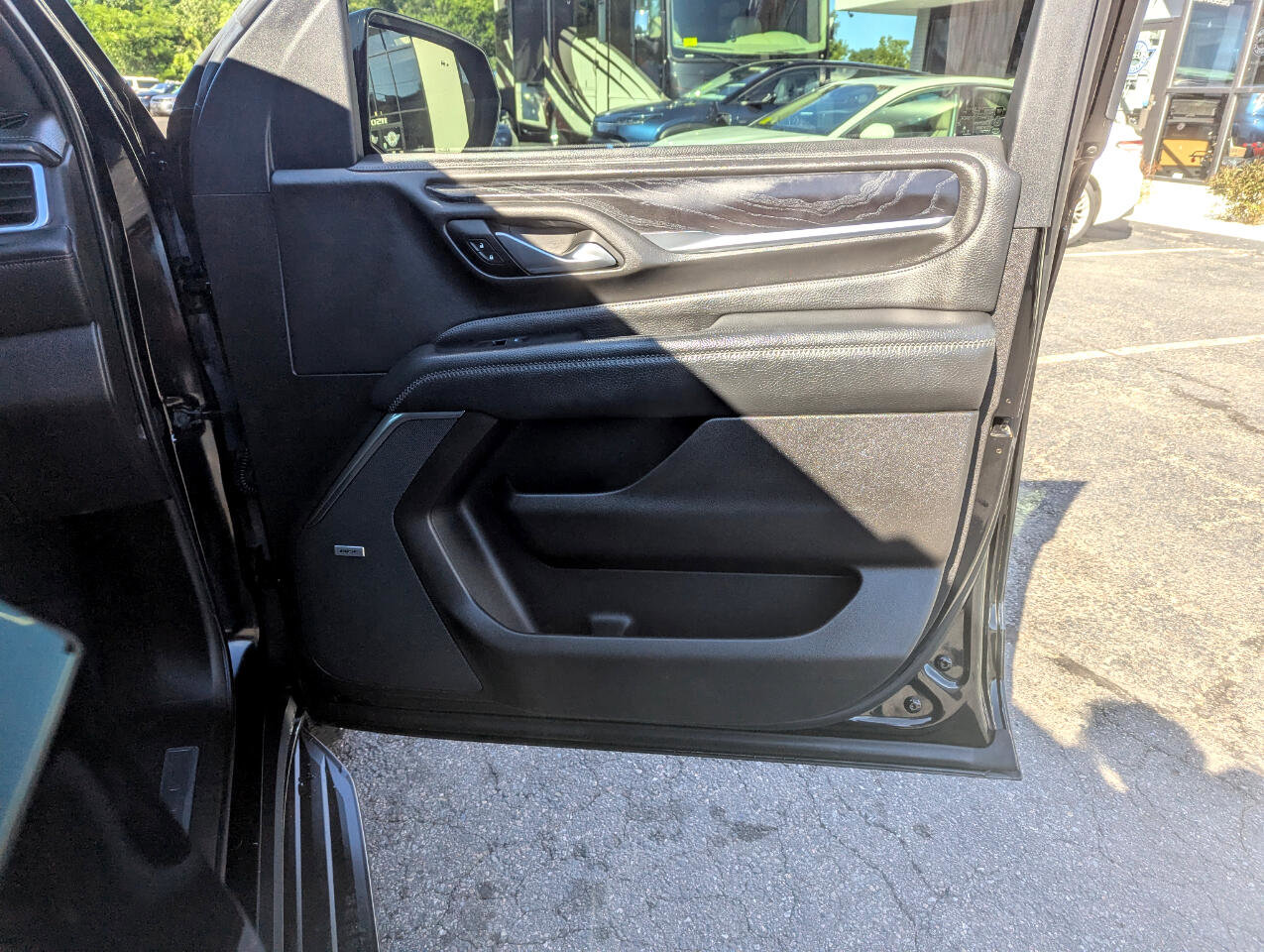 Used 2021 GMC Yukon XL Denali image 30