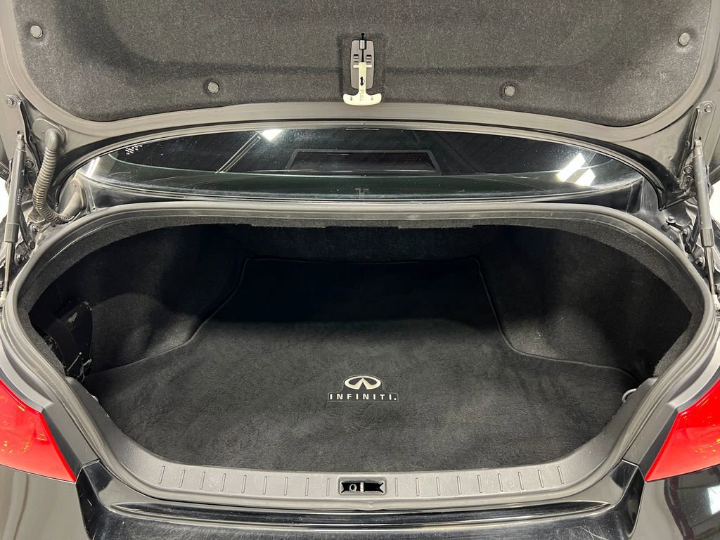 Used 2011 INFINITI G37 x w/ Premium Pkg image 26