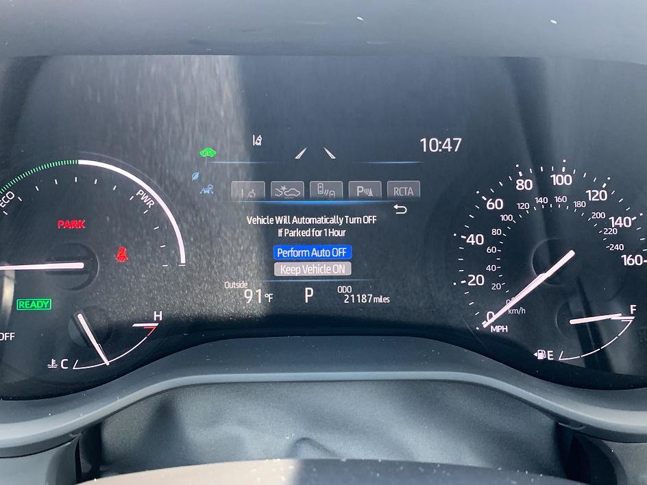 Certified 2025 Toyota Sienna XLE FWD image 13