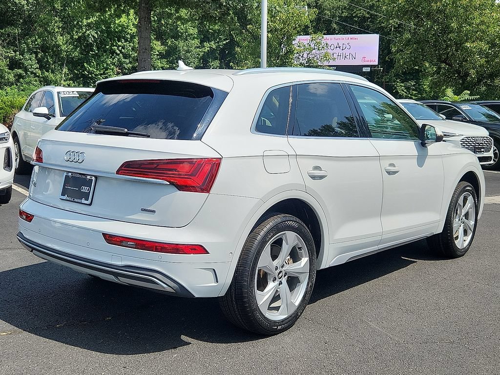 Used 2021 Audi Q5 Prestige w/ Prestige Package AWD/4WD image 12