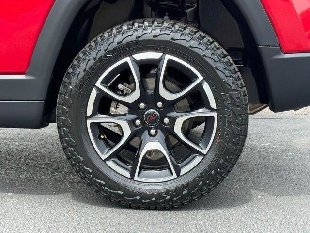 Used 2025 Jeep Compass Trailhawk image 14