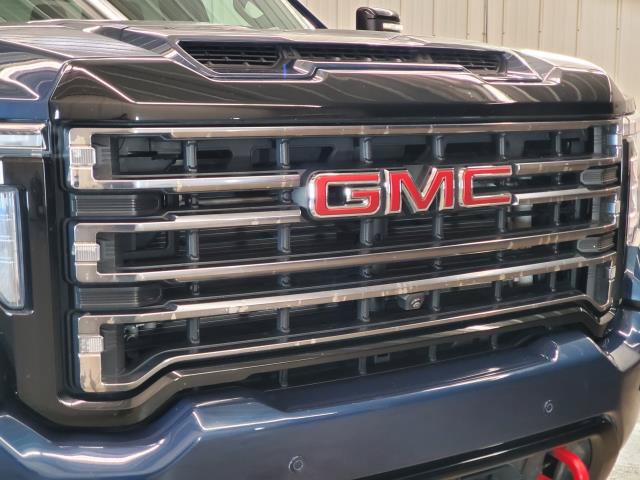 Used 2021 GMC Sierra 3500 AT4 w/ AT4 Premium Plus Package AWD/4WD image 10