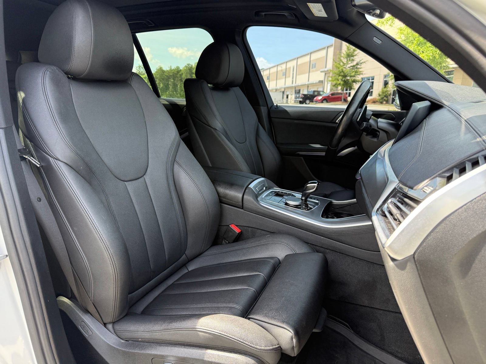 Used 2019 BMW X5 xDrive40i w/ Premium Package 2 AWD/4WD image 37