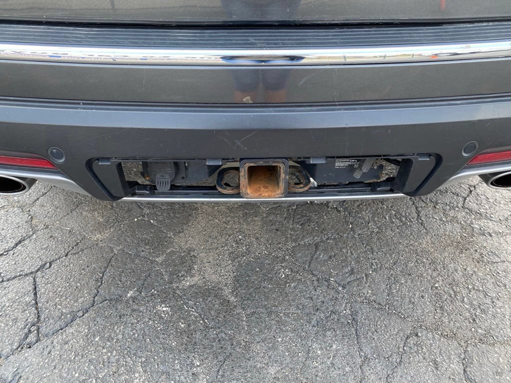 Used 2019 Ford Explorer Limited w/ Class III Trailer Tow Package AWD/4WD image 4