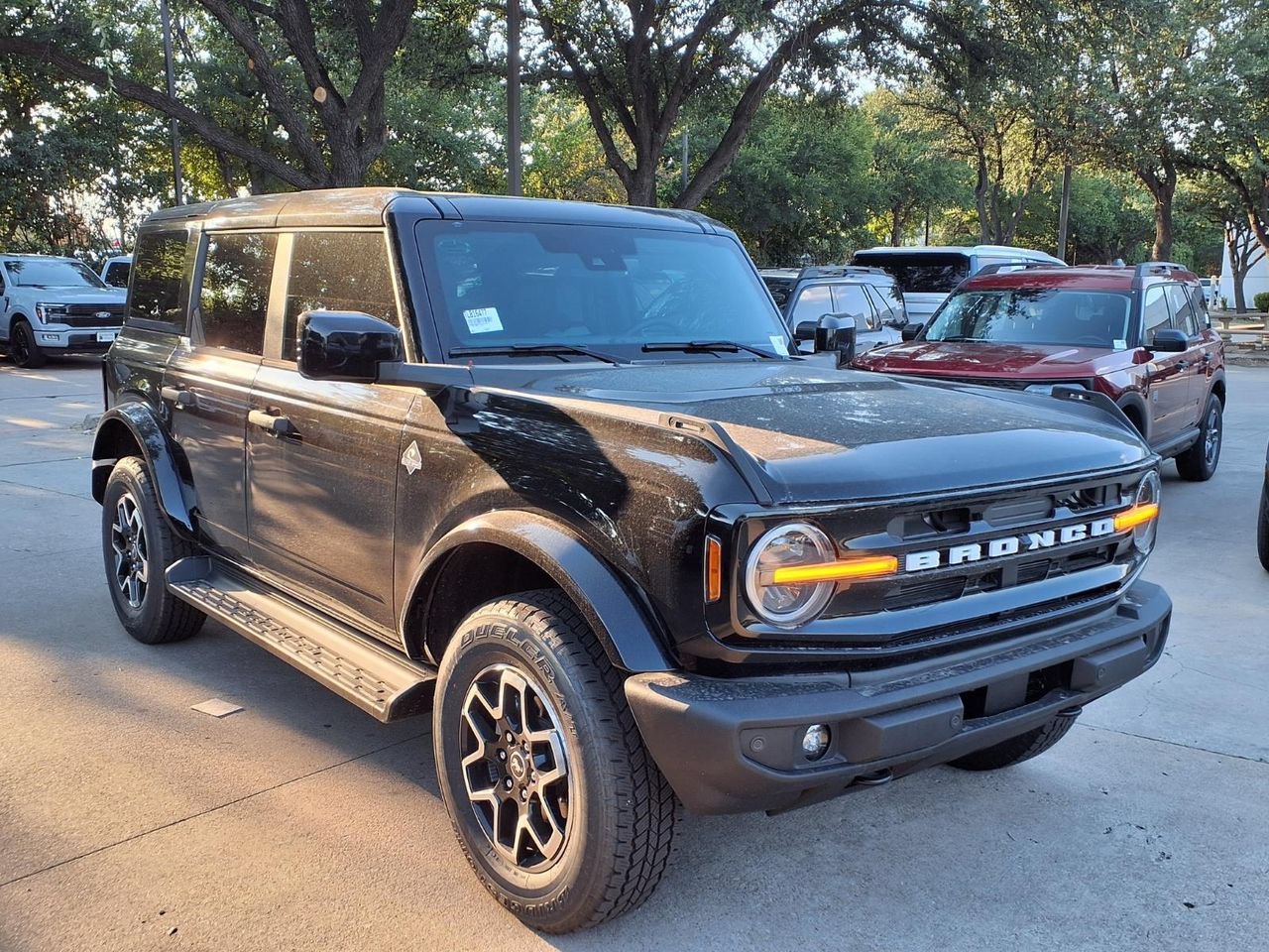 New 2026 Ford Bronco Outer Banks AWD/4WD image 3
