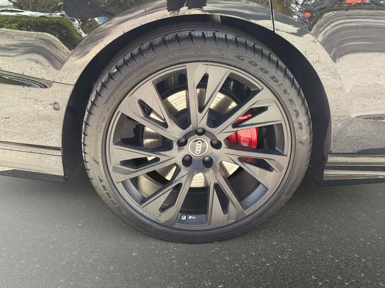 Used 2025 Audi S8 4.0T image 17