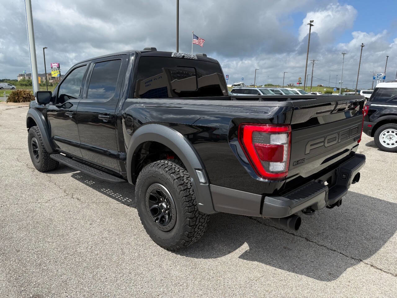 Used 2023 Ford F150 Raptor w/ Raptor Carbon Fiber Package AWD/4WD image 3