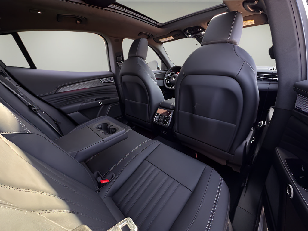 New 2025 Maserati Grecale Modena AWD/4WD image 14