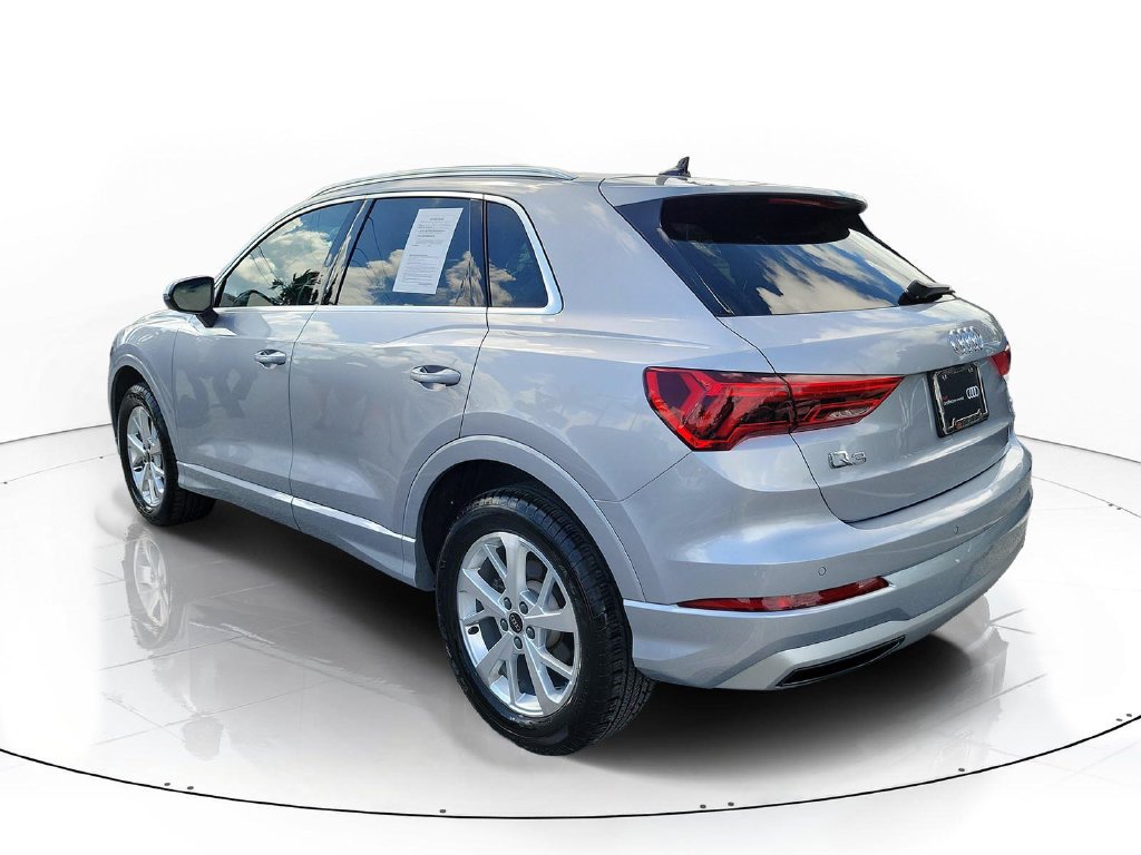 Certified 2024 Audi Q3 2.0T Premium w/ Convenience Package AWD/4WD image 3