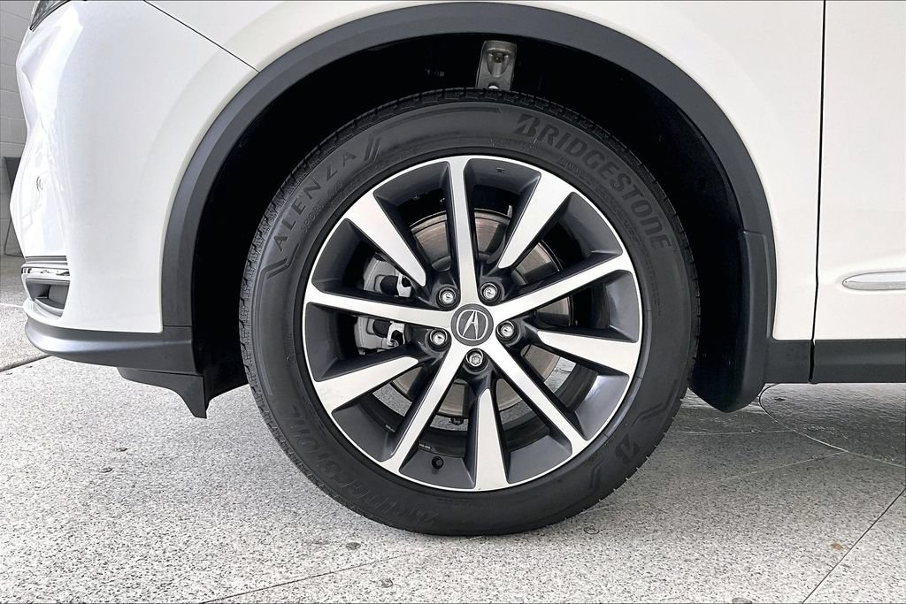 Certified 2026 Acura MDX w/ Technology Package FWD image 11