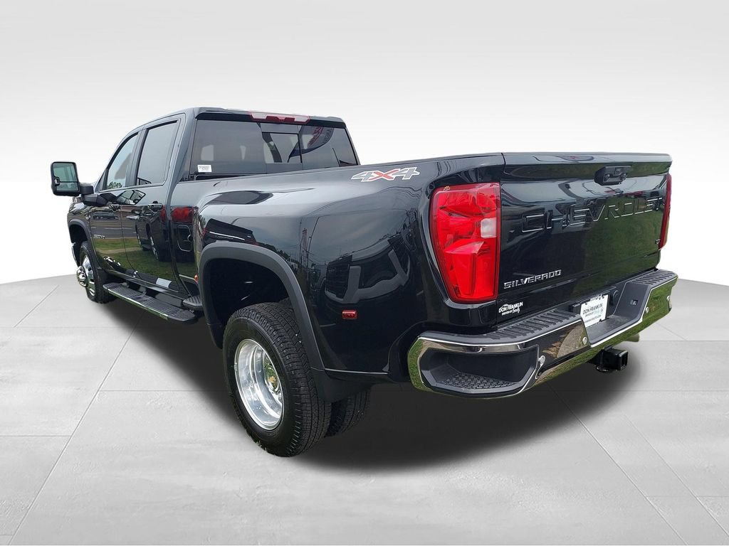 New 2026 Chevrolet Silverado 3500 LT w/ All Star Edition AWD/4WD image 3