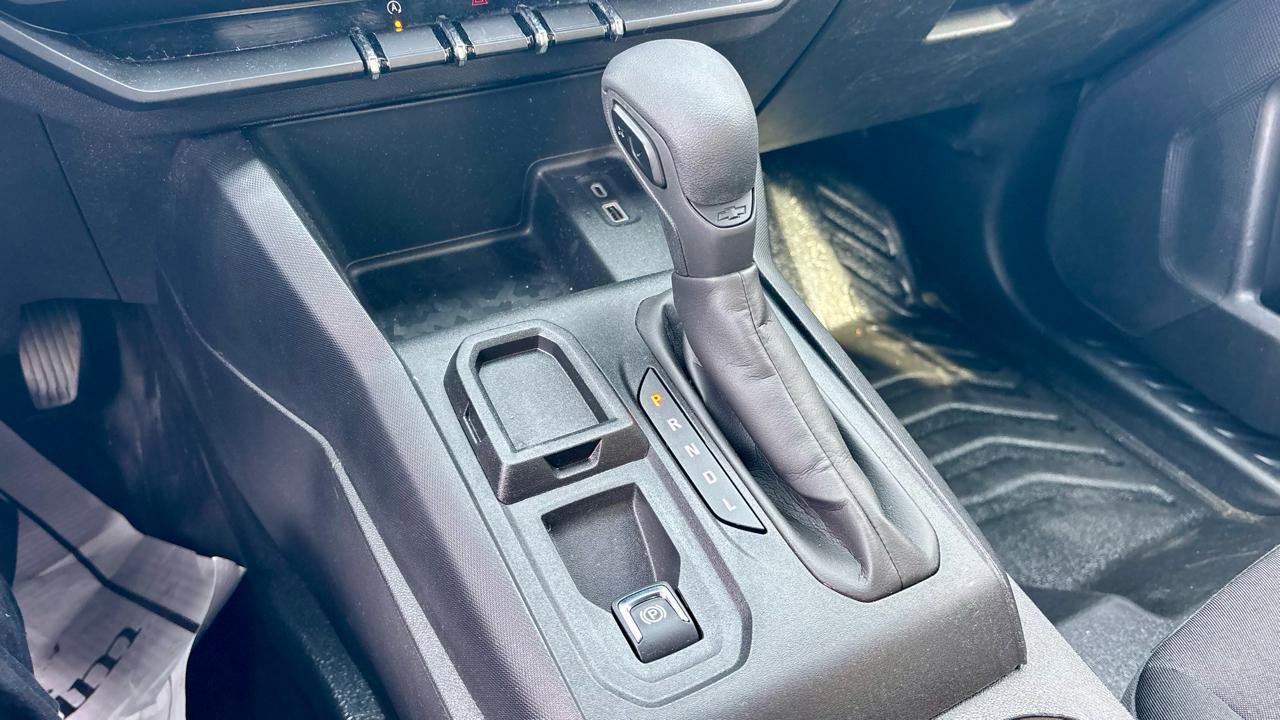 Used 2023 Chevrolet Colorado W/T image 21