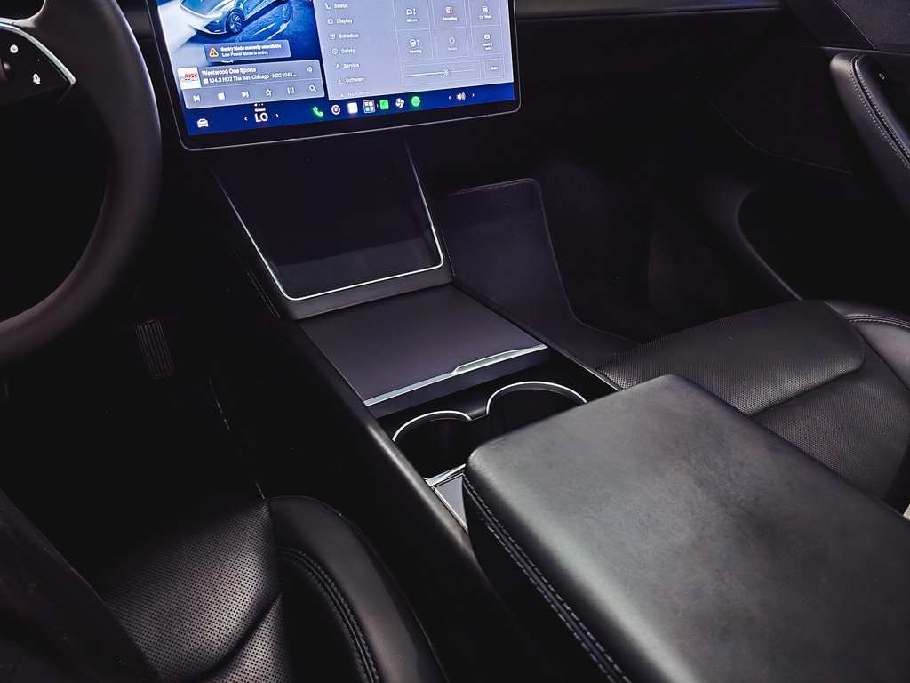 Used 2026 Tesla Model Y 2WD image 28