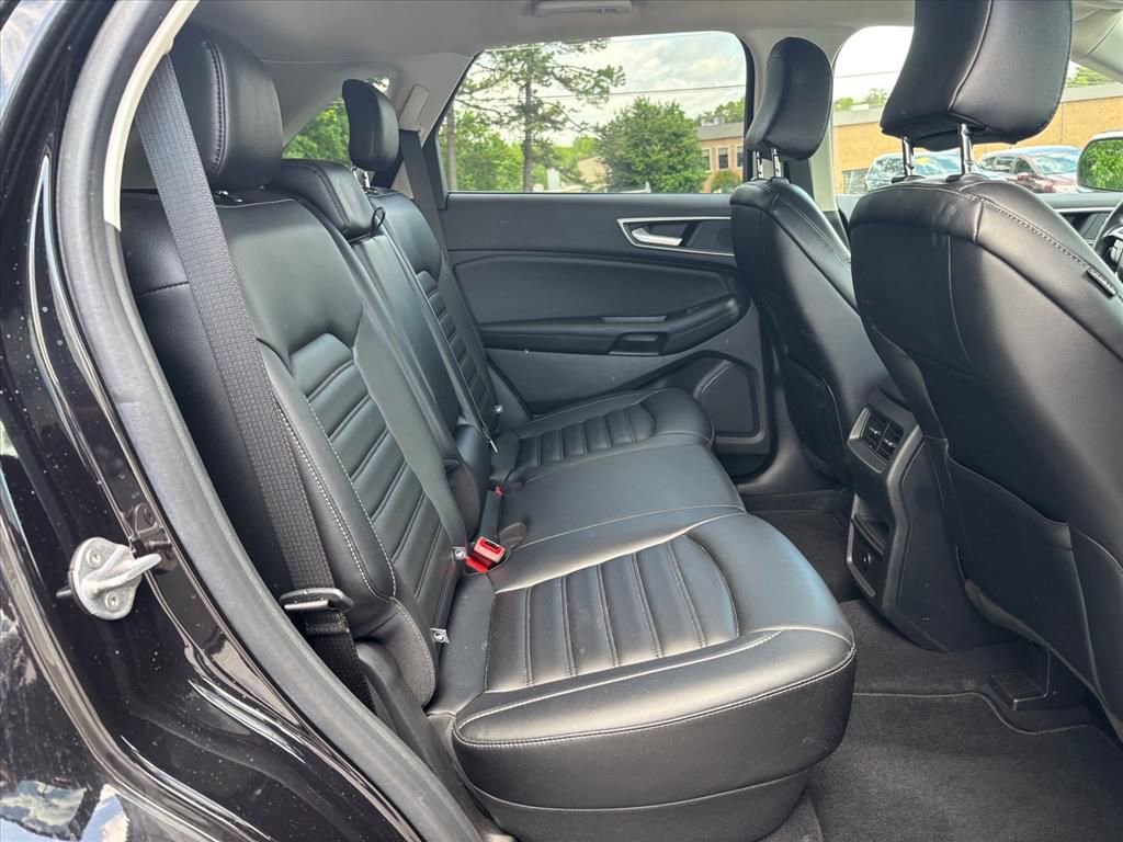 Used 2024 Ford Edge SEL AWD/4WD image 11