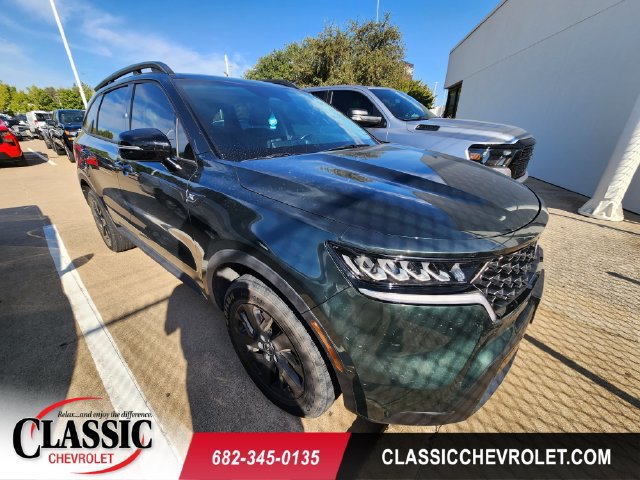 Used 2023 Kia Sorento S w/ Panoramic Sunroof Package