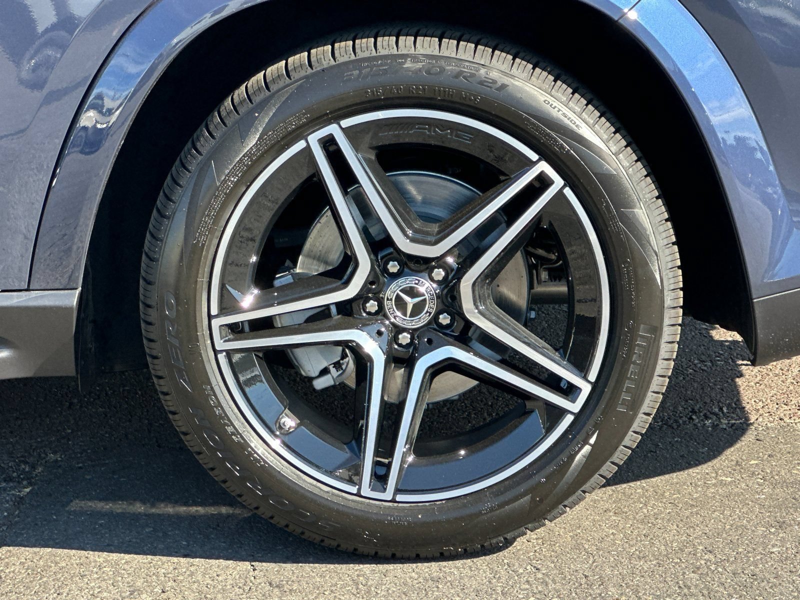 New 2026 Mercedes-Benz GLS 450 4MATIC image 25