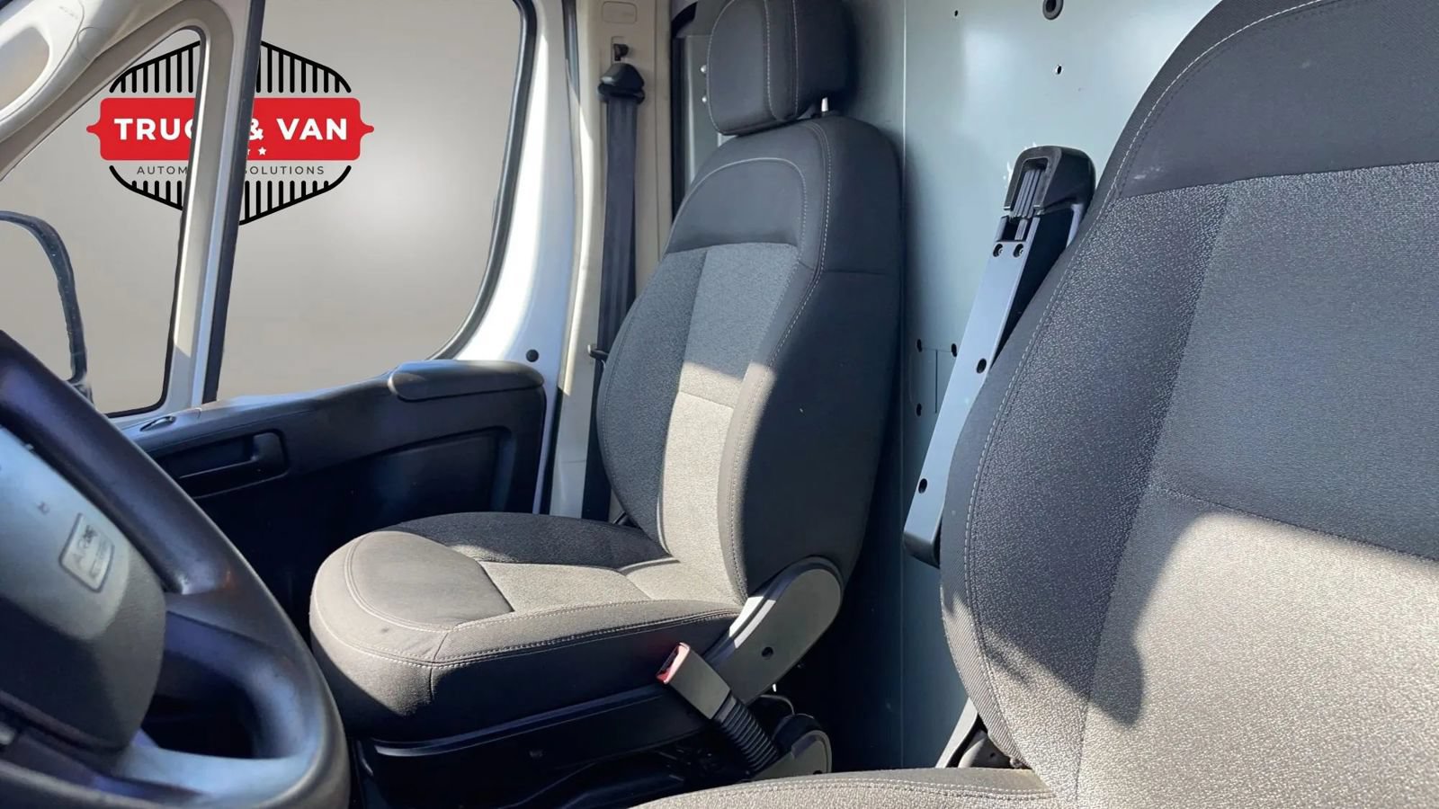 Used 2018 RAM ProMaster 1500 w/ Premium Appearance Group FWD image 22