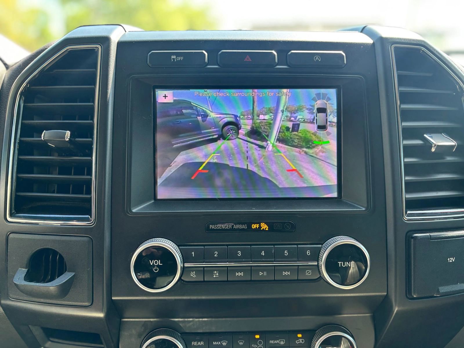 Used 2019 Ford Expedition Max Limited image 25