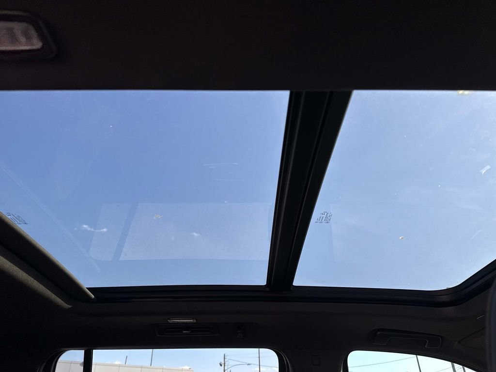 Used 2024 Chevrolet Suburban RST w/ Sport Performance Package image 11