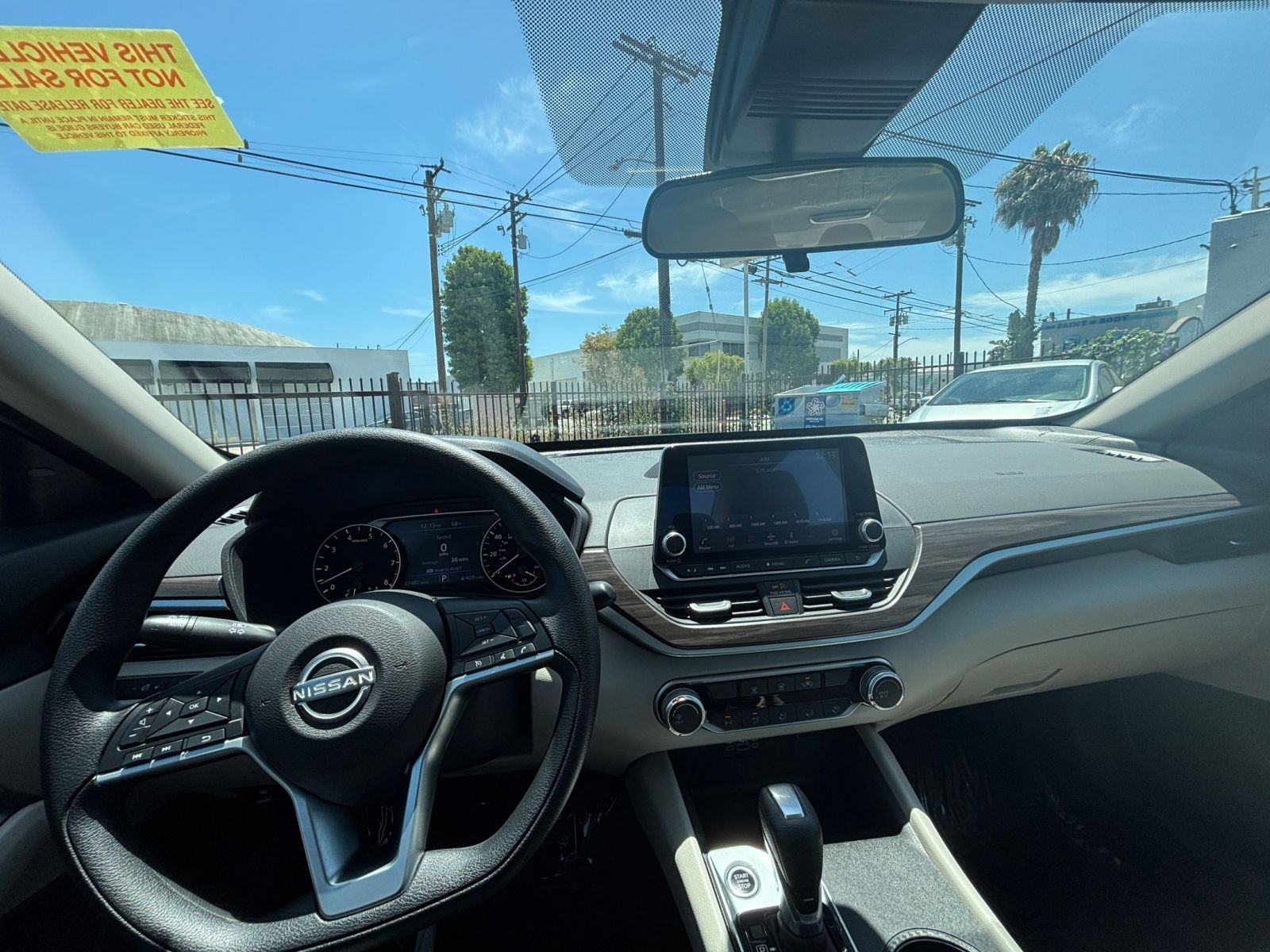 Used 2025 Nissan Altima 2.5 SV FWD image 34