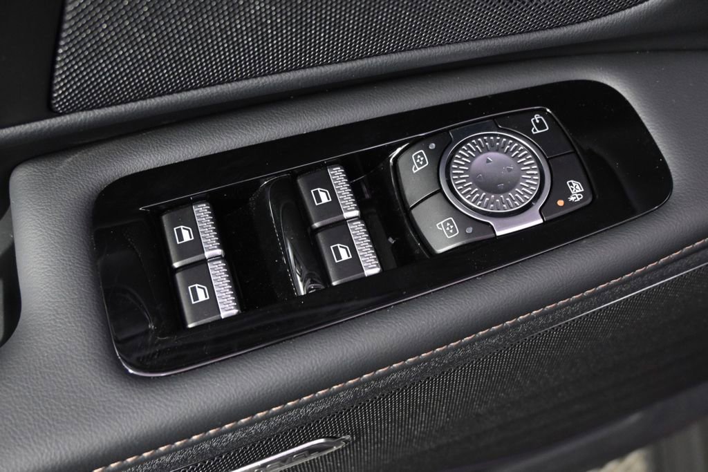 New 2026 Lincoln Nautilus Reserve w/ Jet Appearance Package image 23