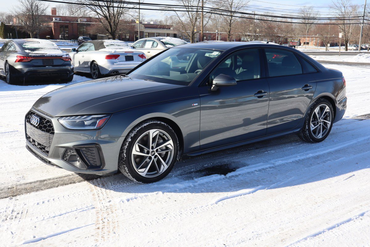 Used 2025 Audi A4 2.0T Premium w/ Convenience Package image 1