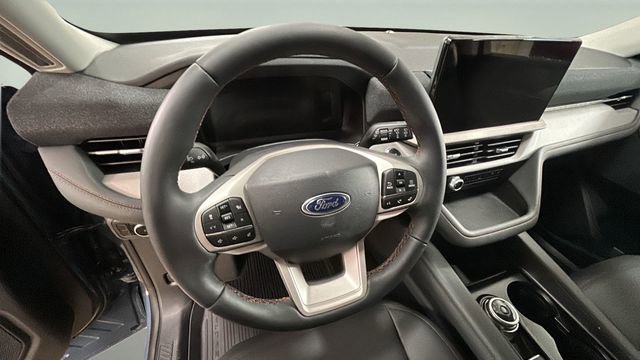 New 2026 Ford Explorer Active w/ Active Comfort Package AWD/4WD image 12