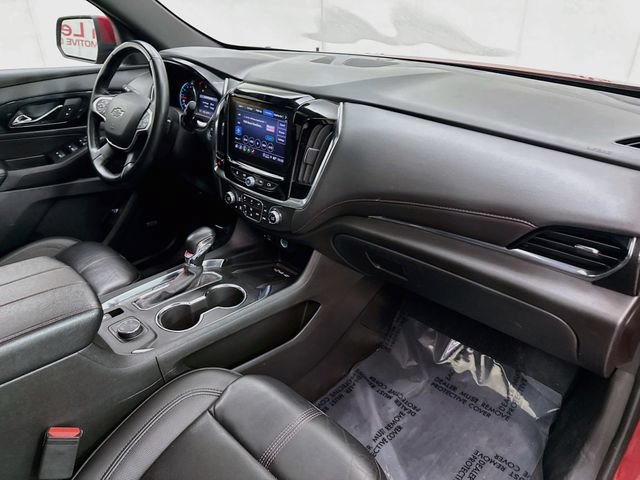 Used 2023 Chevrolet Traverse RS AWD/4WD image 32
