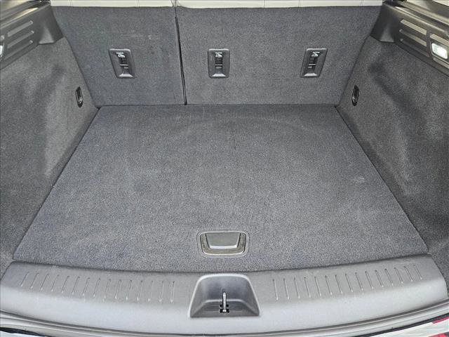 Used 2022 Cadillac XT4 Luxury image 6