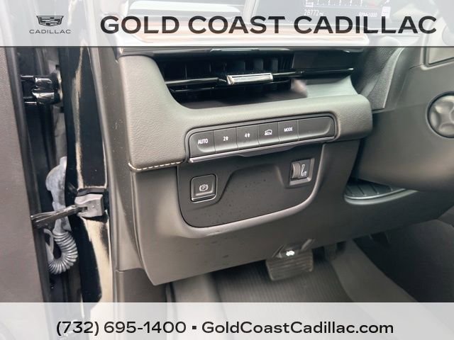 Certified 2024 Cadillac Escalade Premium Luxury w/ LPO, Floor Liner Package AWD/4WD image 24