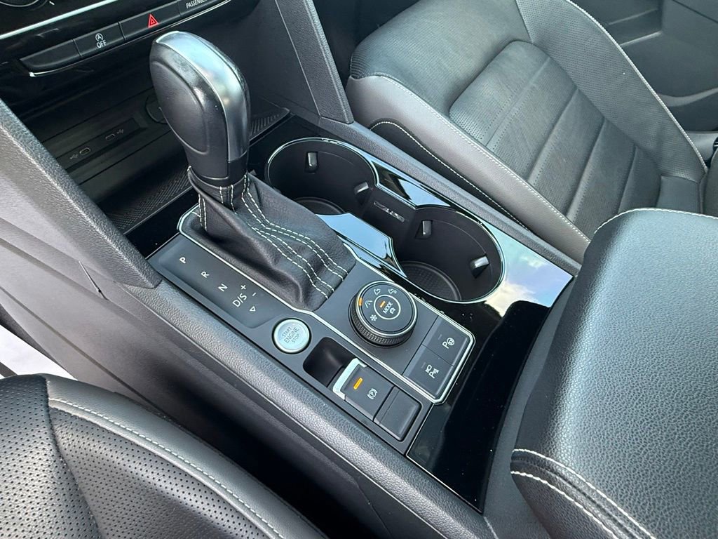 Used 2022 Volkswagen Atlas SEL Premium image 24