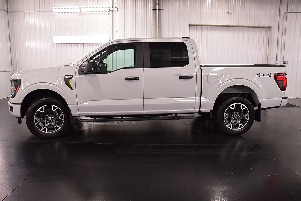 Used 2024 Ford F150 STX AWD/4WD image 4