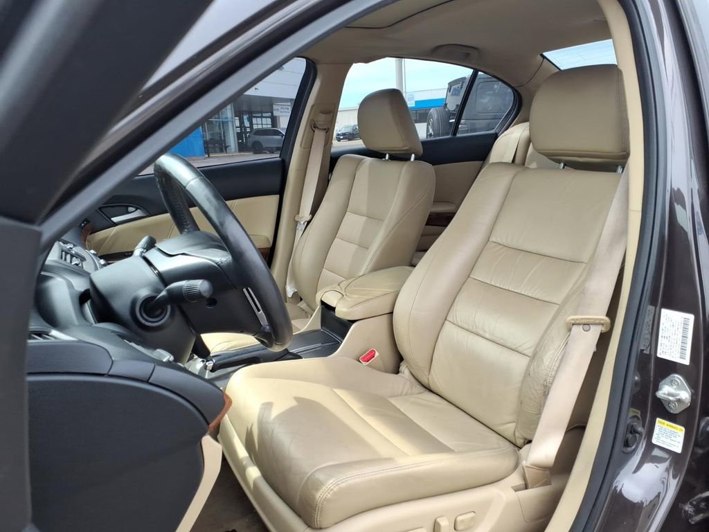Used 2012 Honda Accord EX-L image 4