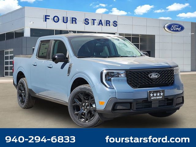 New 2025 Ford Maverick Lariat w/ Black Appearance Package image 1