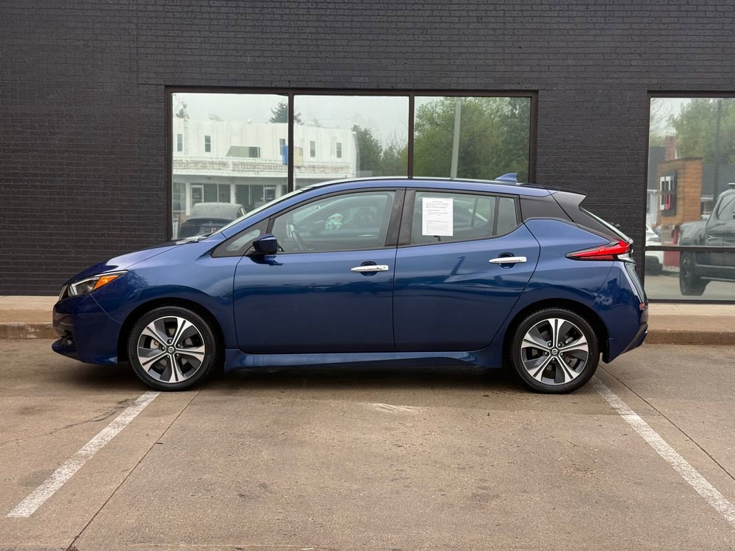 Used 2020 Nissan Leaf SV w/ SV Technology Package FWD image 16