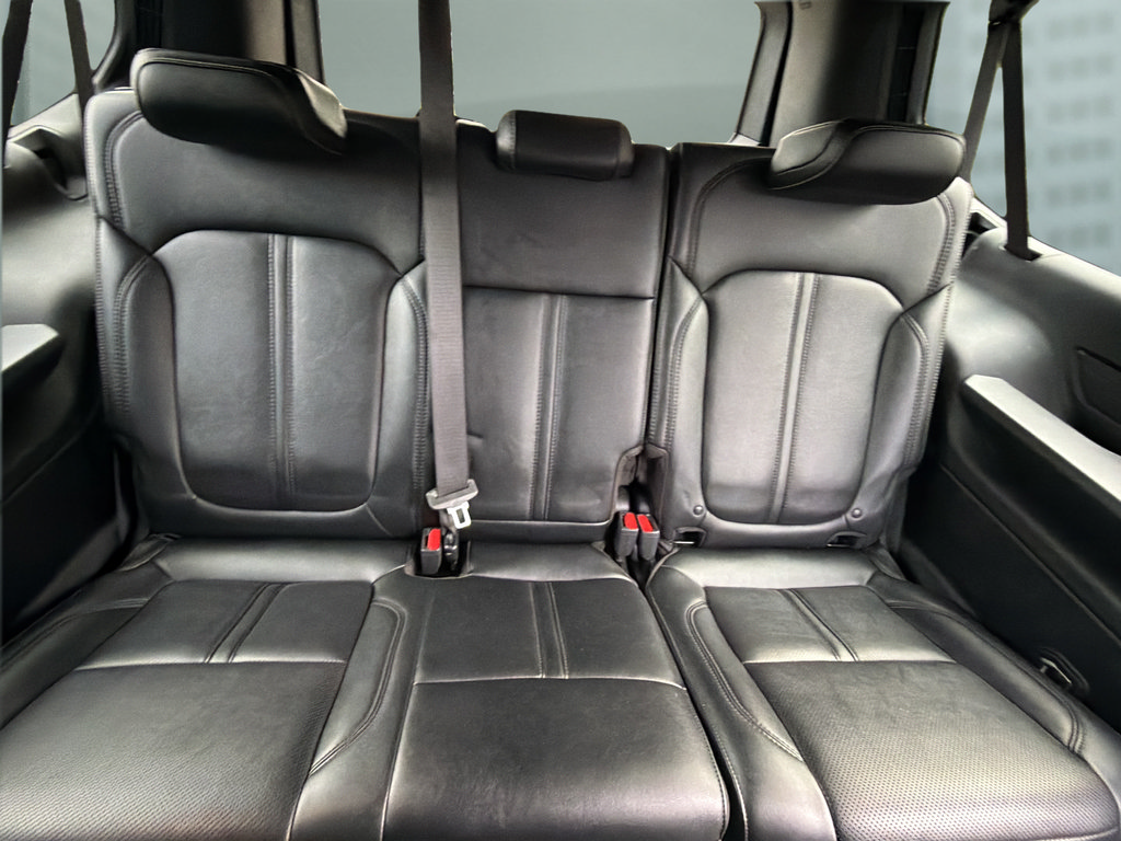 Used 2024 Jeep Wagoneer L Series III w/ Flexible Seating Group AWD/4WD image 21