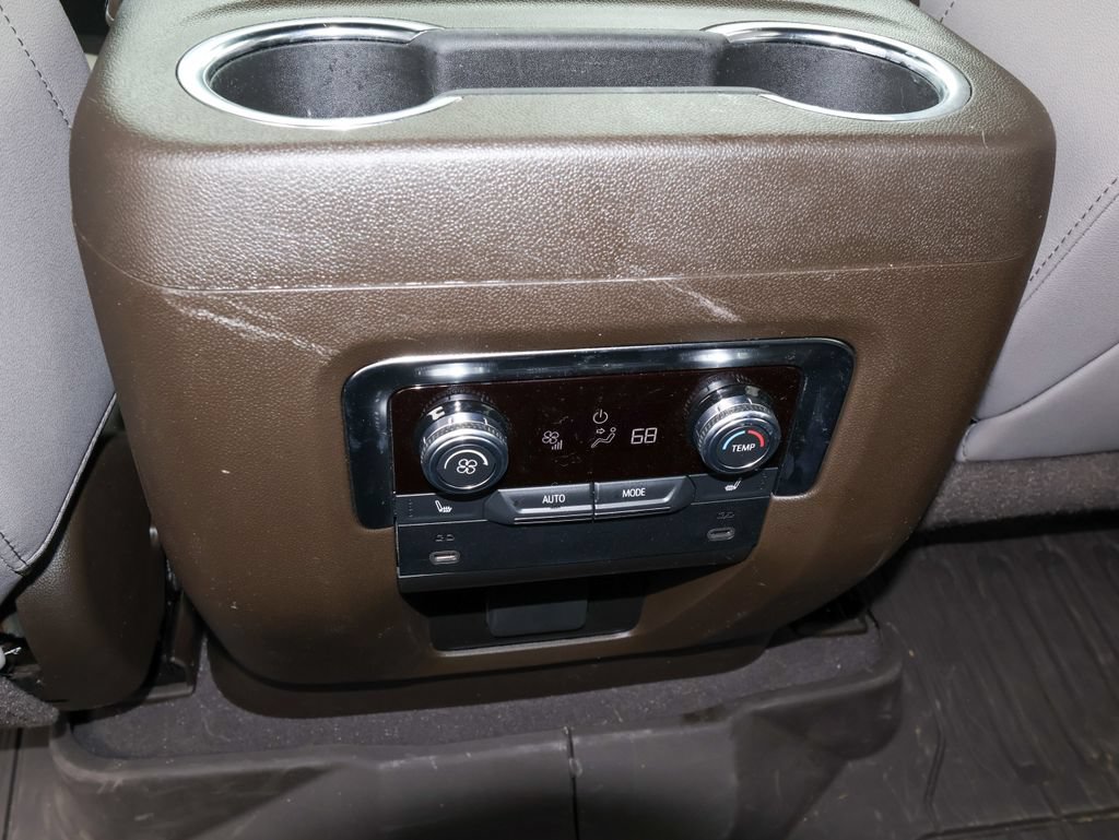 New 2026 GMC Yukon XL Elevation AWD/4WD image 14