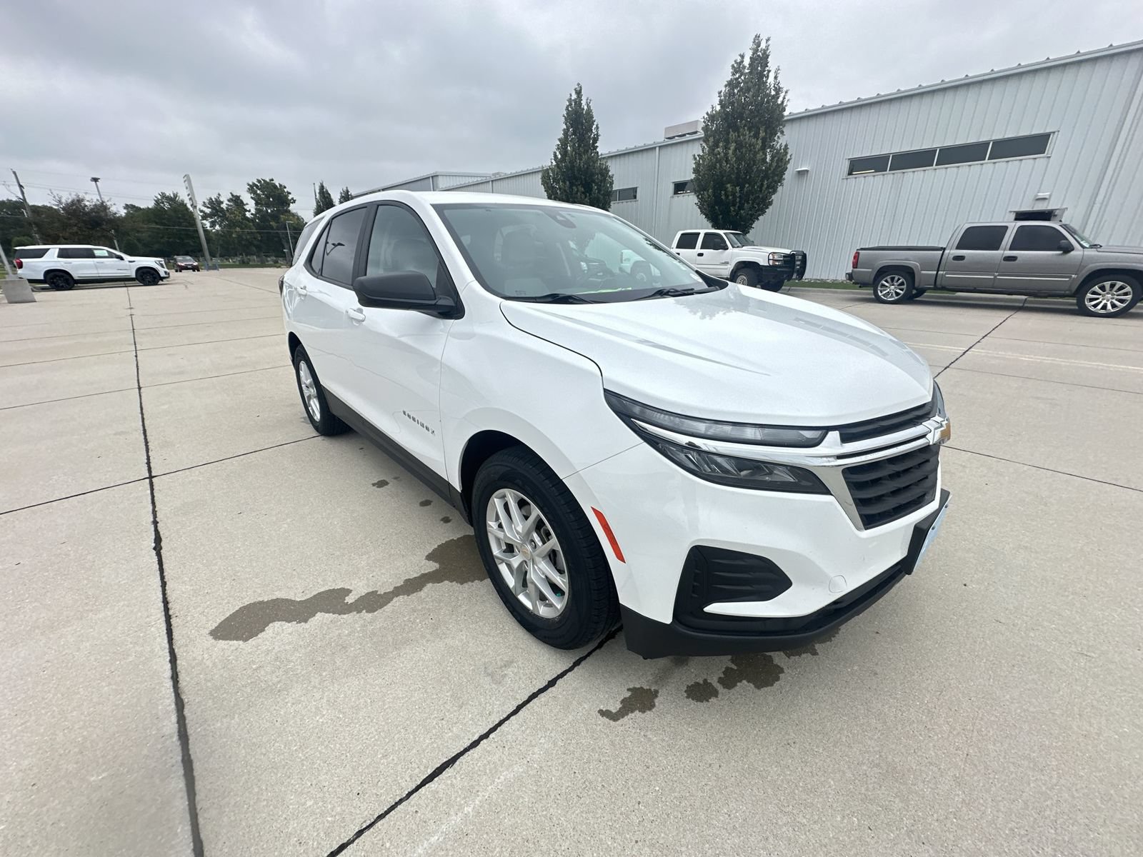 Certified 2024 Chevrolet Equinox LS w/ LS Convenience Package AWD/4WD image 16