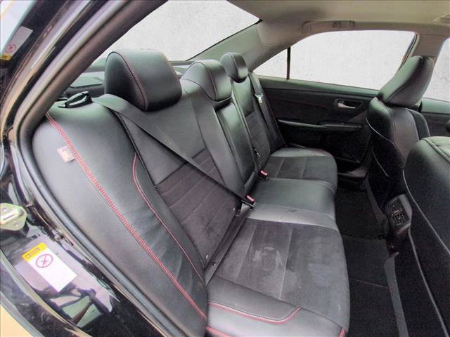 Used 2017 Toyota Camry XSE w/ Moonroof Package FWD image 19