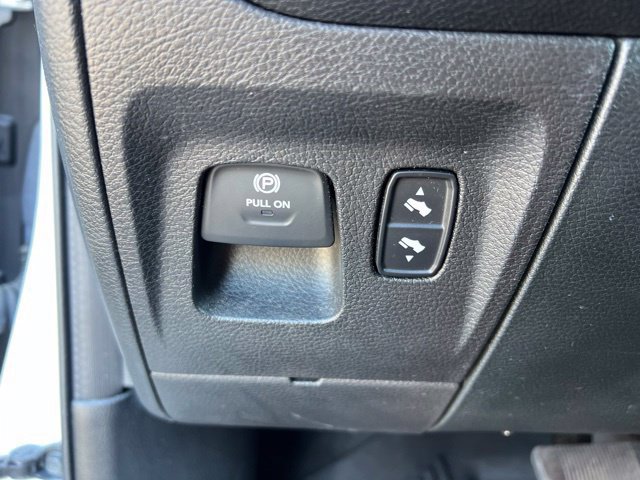 Used 2020 RAM 1500 Big Horn AWD/4WD image 11