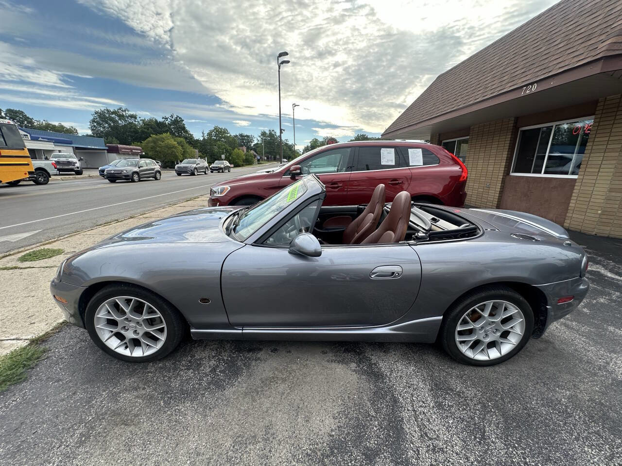 Used 2002 MAZDA MX-5 Miata SE image 3