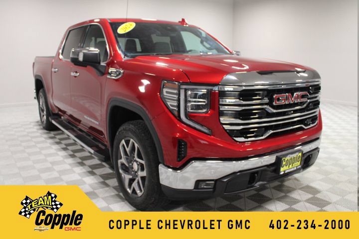 Used 2024 GMC Sierra 1500 SLT w/ SLT Premium Plus Package AWD/4WD image 1